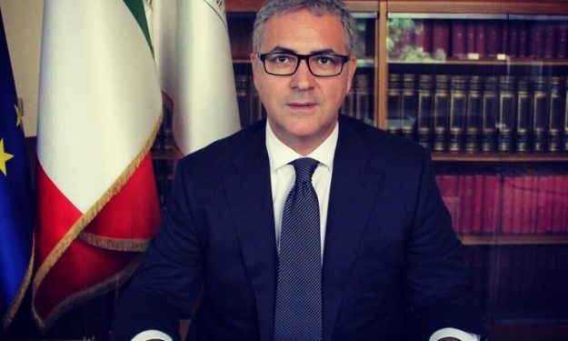 Cuzzilla-02-1000×600-1